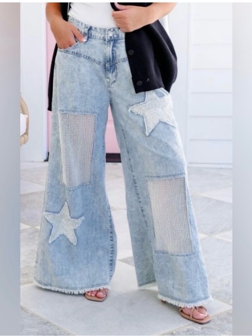 POL Light Wash Wide Leg Jeans with Star Patches - Picture 2 of 7